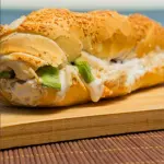 FRANGO DESFIADO COM MAIONESE GRILL
