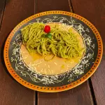 Massa ao molho pesto