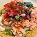 TOSTADA DE SALMON