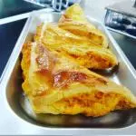 FOLHADO DE FRANGO E CATUPIRY