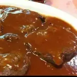 Suíno Ao Molho madeira
