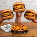 3 Smashinho+ Batata Cheddar e Bacon