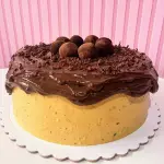 Bolo chocolate com maracujá