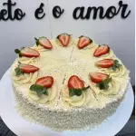 Torta Choc Branco c/ FrutasVermelhas