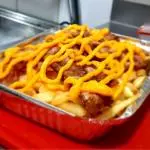 Batata frita com cheddar e bacon