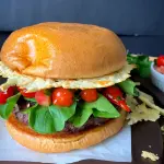 SANDUICHE + FRITAS + REFRI