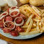 Linguiça com Fritas