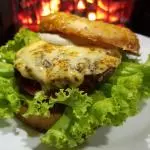 Hambúrguer 100g econômico