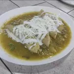 Enchiladas Verdes de pollo