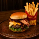 ARTESANAL 150 GR DE CARNE + BATATA