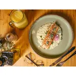 Salmão com nuts e risoto de limão siciliano com parmesão
