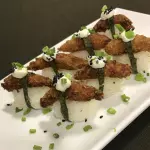 Niguiri de camarão empanado