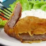COMERCIAL DE BIFE a MILANESA