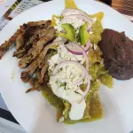 Chilaquiles con arrachera
