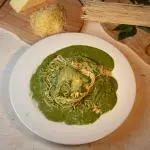 SPAGHETTIS  AL PESTO