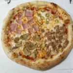 PIZZA 15.CUATRO ESTACIONES