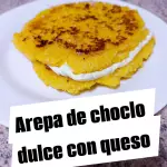 Arepa de choclo dulce con queso(copia)