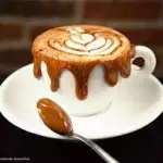 Cappuccino borda de Doce de Leite