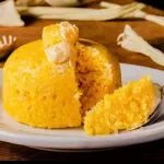 CUSCUZ COM MUSSARELA, PRESUNTO E OVO