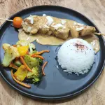 Le Poulet aux Amandes