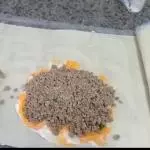 CARNE COM CHEDDAR