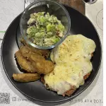 MILANESA DE POLLO CON MOZZARELLA