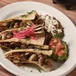 QUESADILLA NORTEÑA DE POLLO