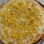 Pizza Mussarela c/ milho 😋
