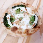 Esfiha Brócolis c/ Cream Cheese