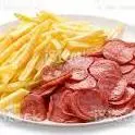 PORÇÃO DE CALABRESA COM BATATA FRITA