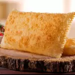 Pastel de Frango e Catupiry