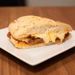 Jueves | 2 S. Milanesa +2 Medialunas