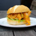 PAN CON PESCADO ESCABECHADO