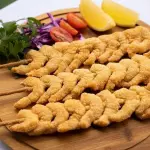 Espetinho Camarão a Milanesa.