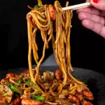 YAKISSOBA DE CAMARÃO