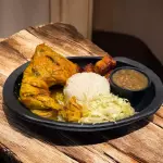 Pollo Guisado