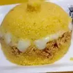 Cuscuz com frango e queijo