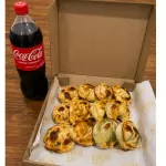12 empanadas + bebida 1,5 L