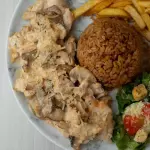 PECHUGA EN CHAMPIÑÓN
