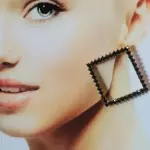 Aros cuadrados negros