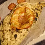 Calzone Napoletano