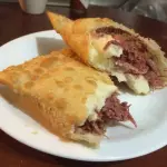 pastel carne com catupiry