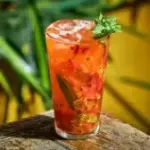 CAIPIRINHA DE HORTELA