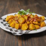 PAPAS BRAVAS CON TOCINO