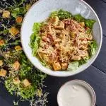 Ensalada Tipo Cesar con Pollo