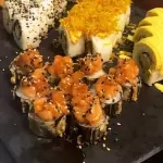 30 piezas de sushi