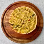 Tarta de pollo, puerro y hongos
