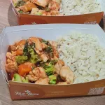 Cubos de Frango, Arroz Int e feijão