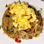 Arroz chaufa met zeevruchten