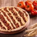 Pizza De Carne De Sol Com Catupiry.